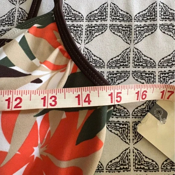 NWT SPEEDO Bondi Beach One Piece size 12 - Picture 10 of 12